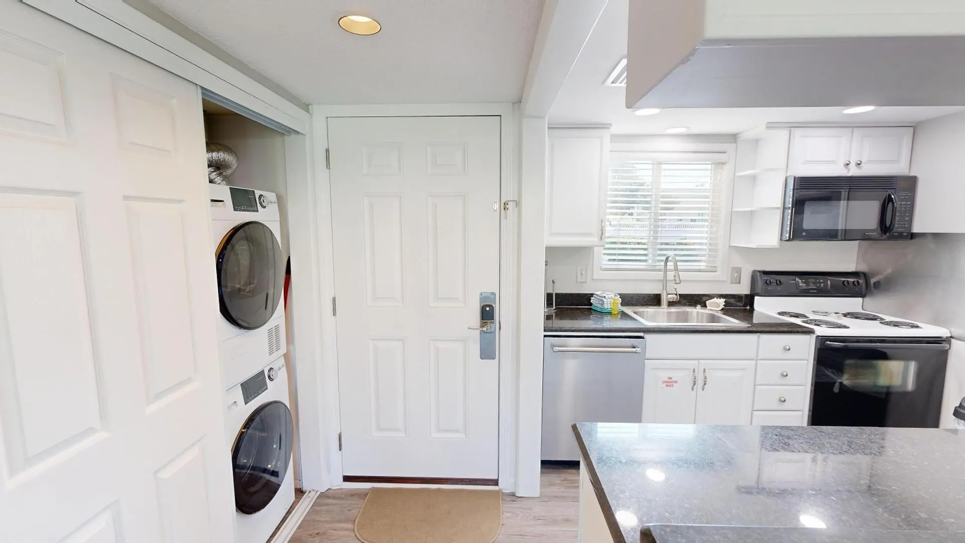 Sandpiper Cove 1096- By Holiday Isle Properties Destin