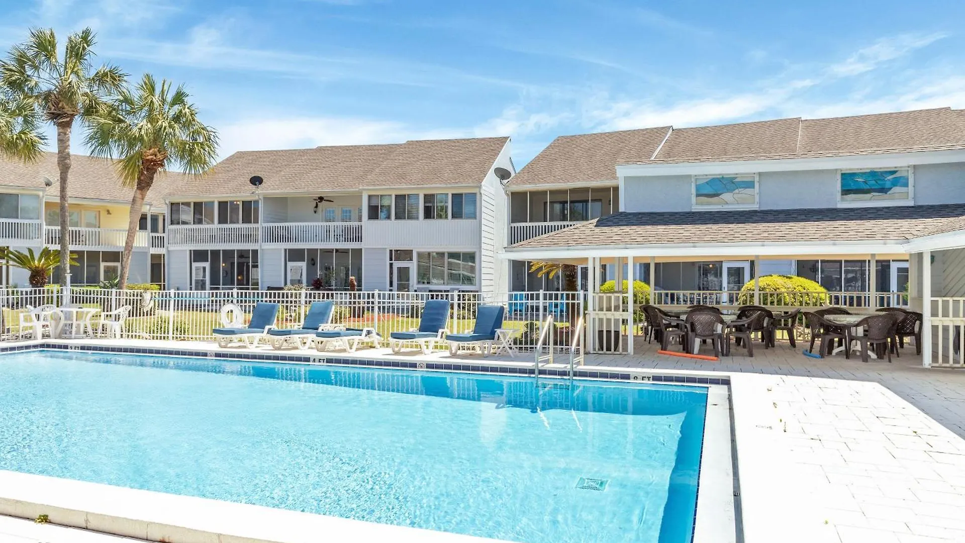 Sandpiper Cove 1096- By Holiday Isle Properties Destin Apartment