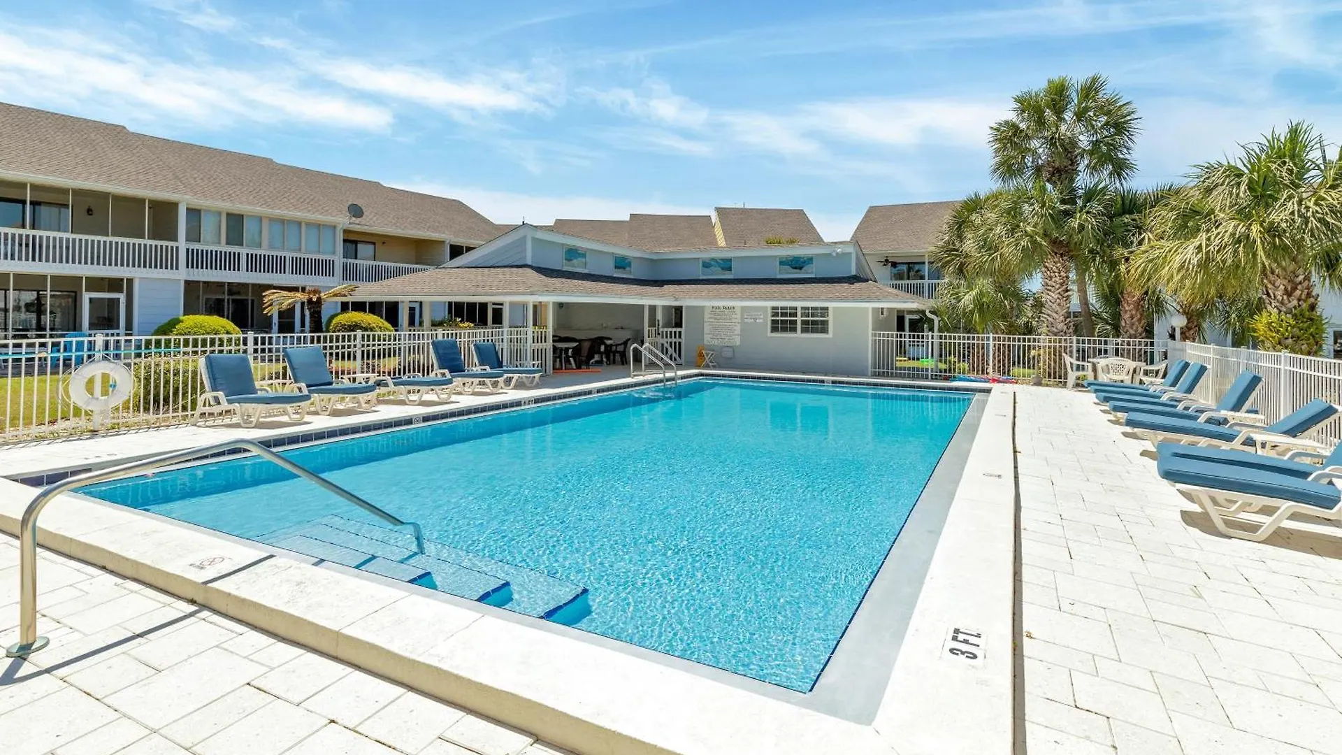 Sandpiper Cove 1096- By Holiday Isle Properties Destin