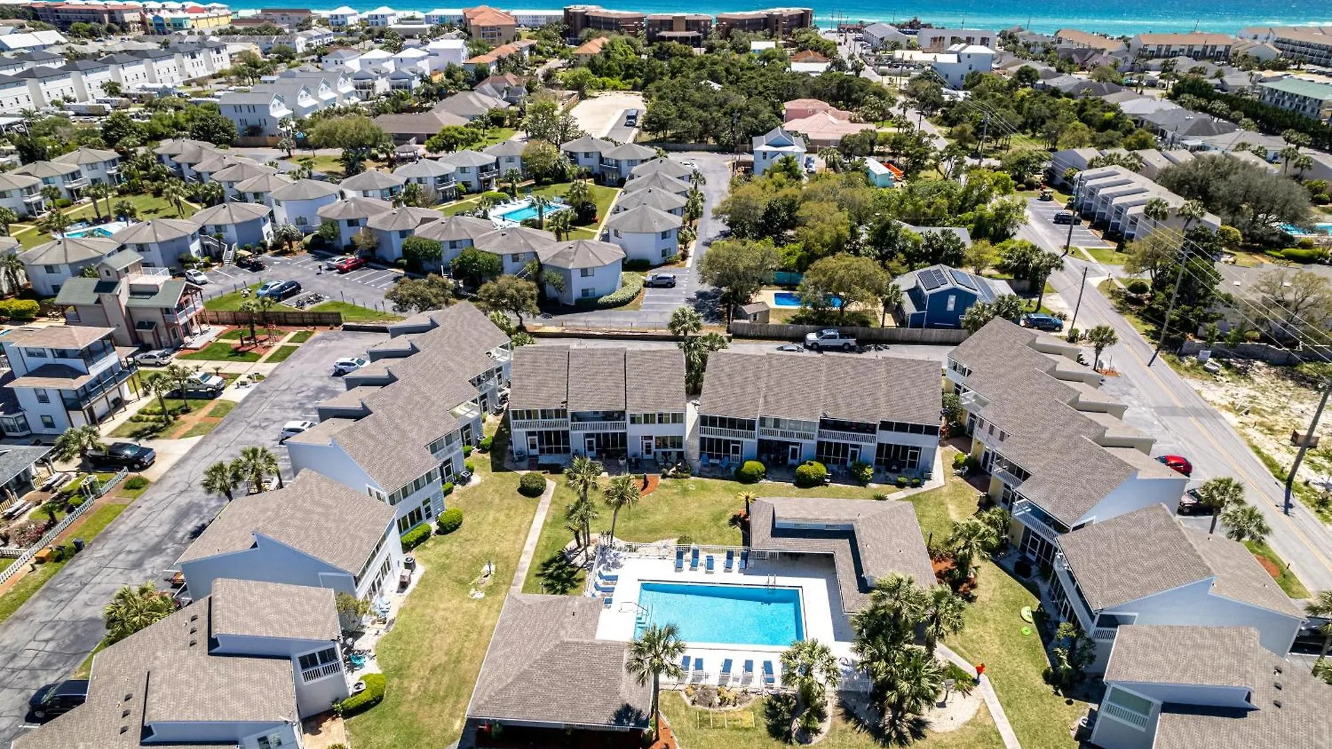 Sandpiper Cove 1096- By Holiday Isle Properties Destin 0*,  United States