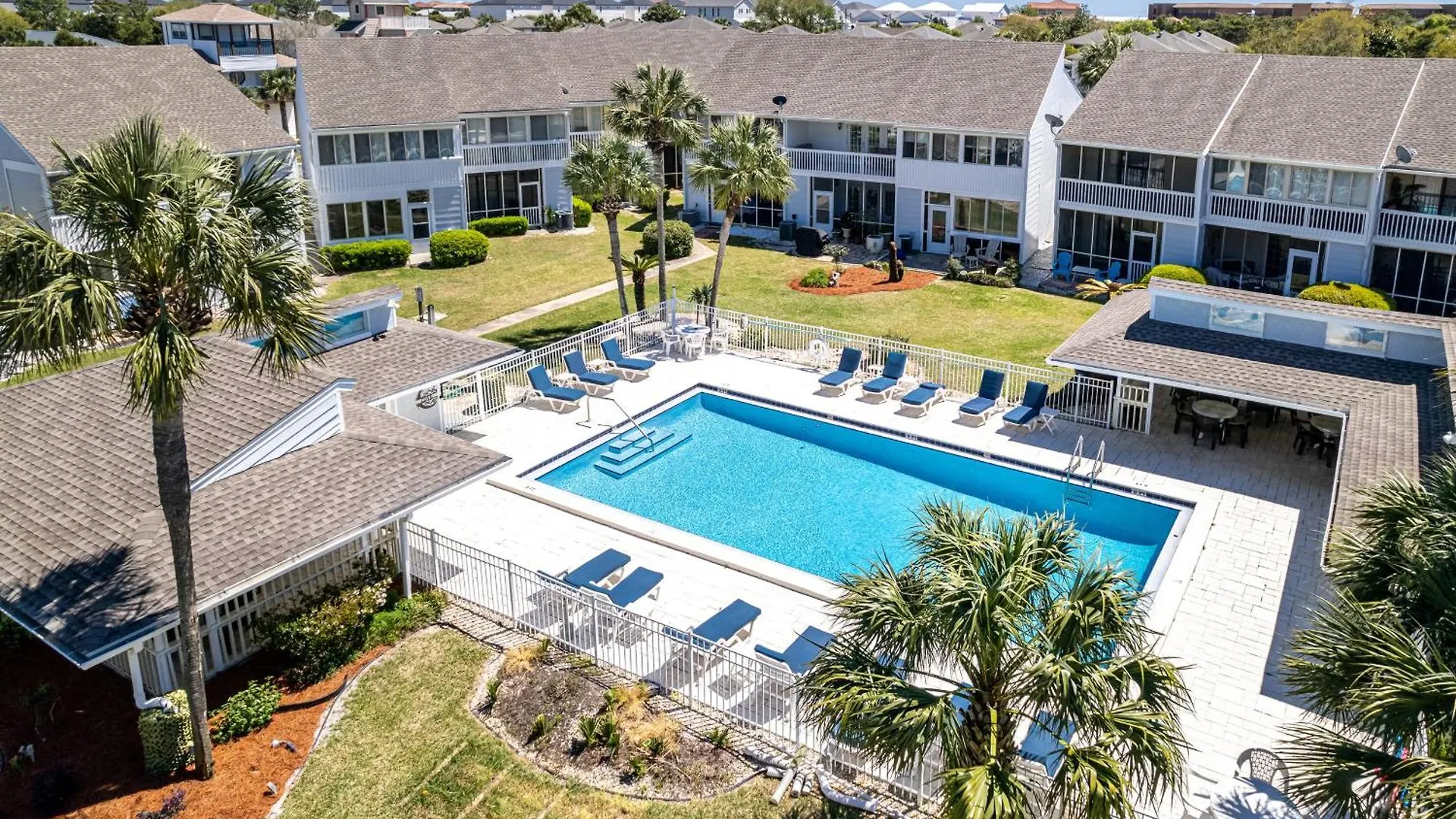 Sandpiper Cove 1096- By Holiday Isle Properties Destin Apartment